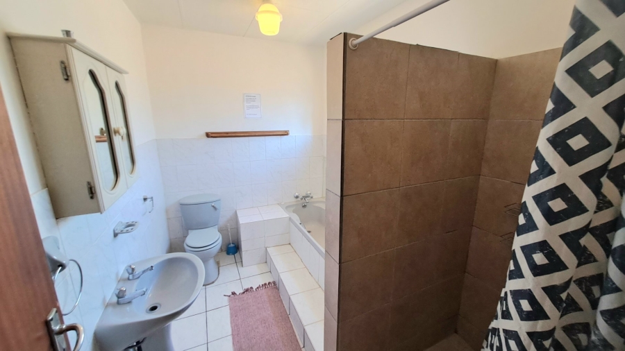 9 Bedroom Property for Sale in Universitas Free State